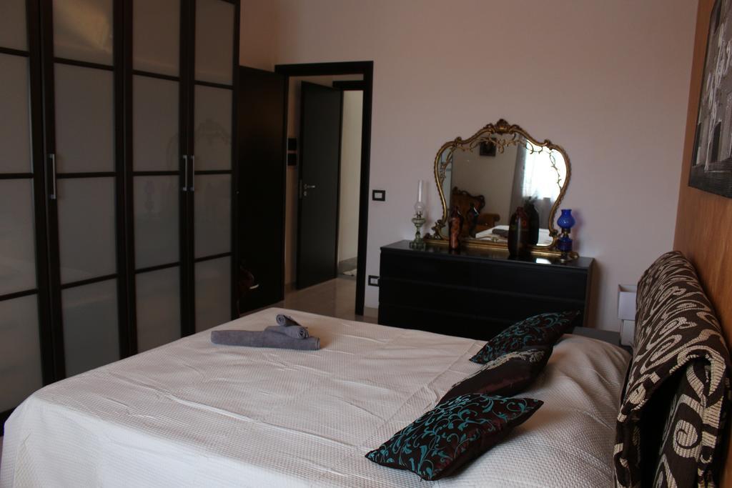 Villa Meriem Noto Habitación foto