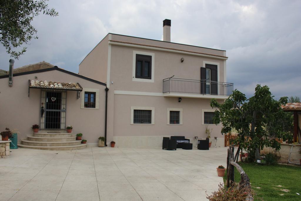 Villa Meriem Noto Habitación foto
